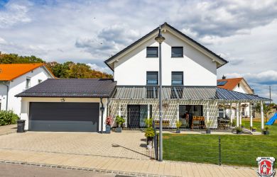 126 - Ein- / Zweifamilien- und Doppelhäuser- Gottanka Referenzen